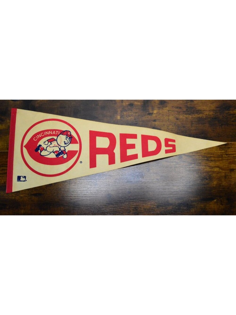 Vintage MLB Cincinnati Reds pennant sports Collectible 30 inches